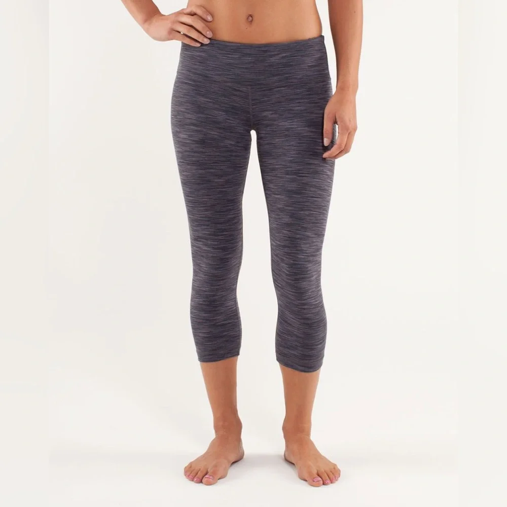2012 Lululemon Wunder Under Crop Space Dye Black Coal Size 4 High Rise